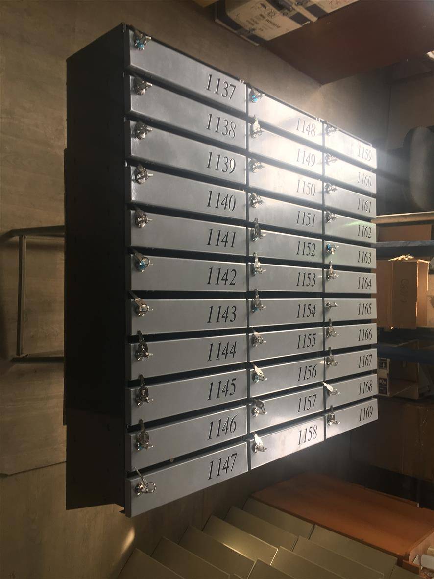 Почтовый ящик Святогор-4, 4 секции для писем на этажах многоквартирного подъезда